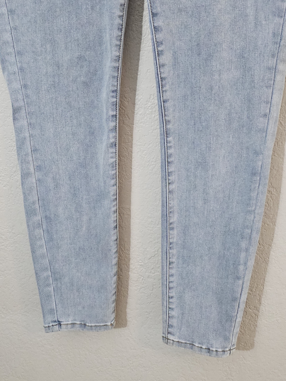 Judy Blue Mid Rise Skinny Fit Pull On Jeans Womens 13/31 Light Wash Stretch - Picture 4 of 10